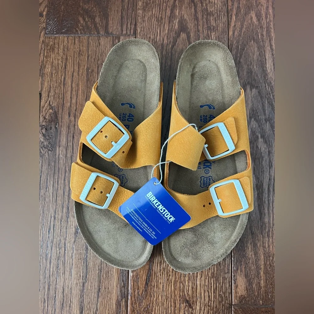 Birkenstock Arizona Soft Footbed Sandals with White Buckles - Narrow Fit - Picture 2 of 13